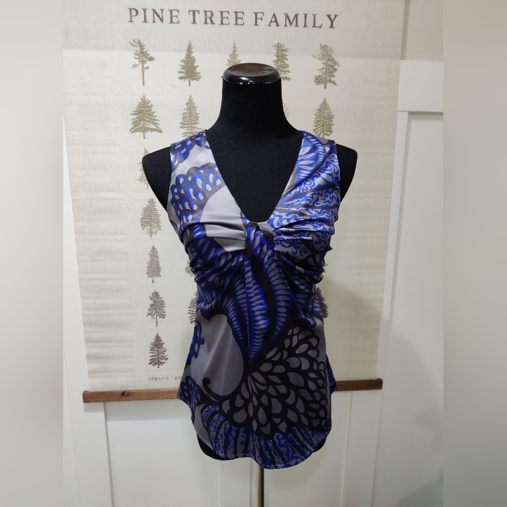 InWear Blue Grey Abstract Graphic Print V-Neck Sleeveless Top - Size 4